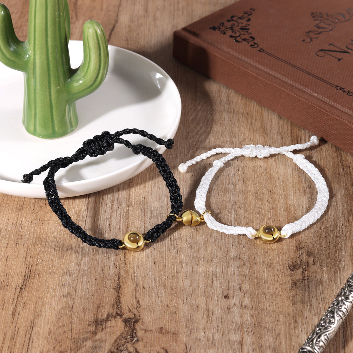 Magnetic Round Photo Projection Couple Bracelets