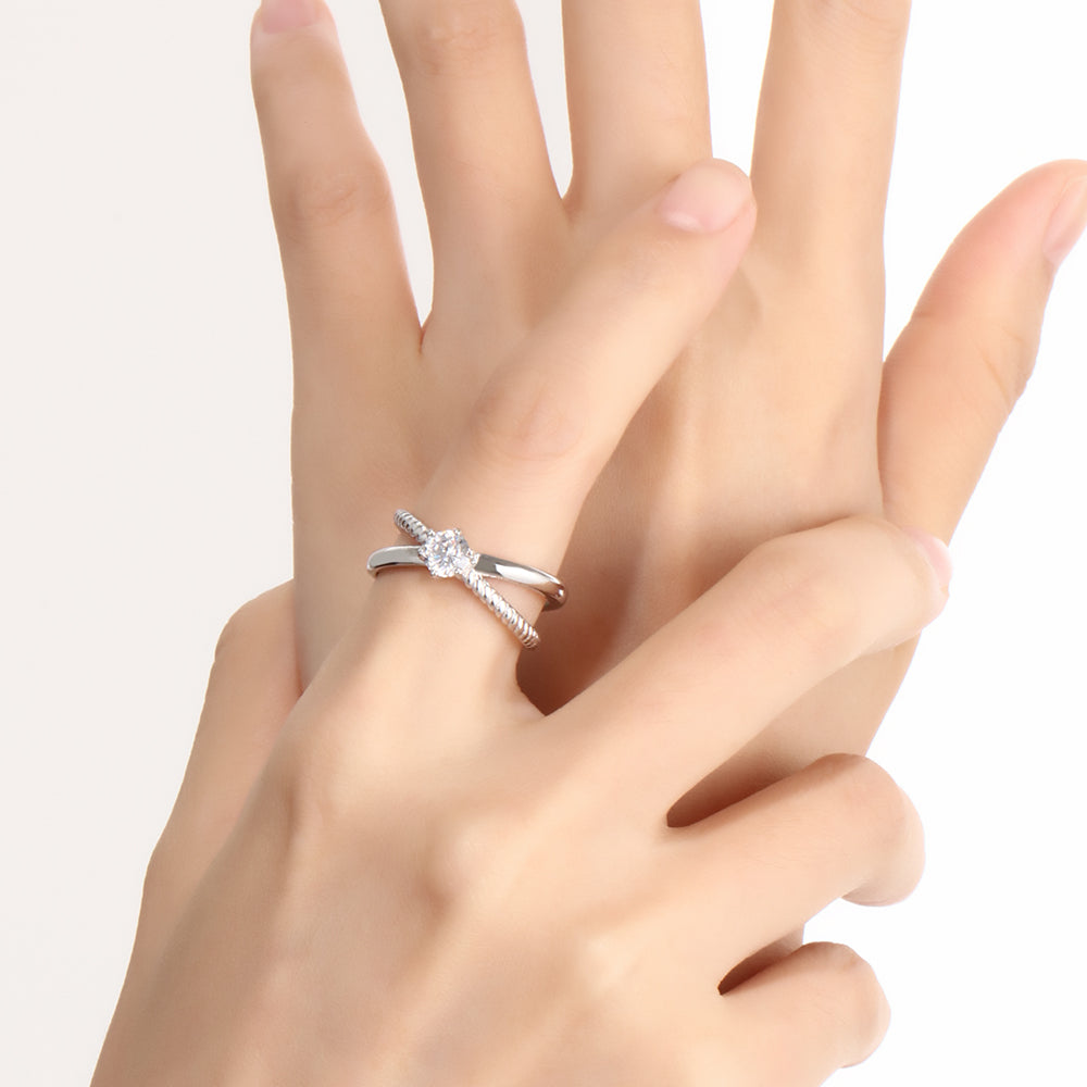 Engraved Solitaire Crossover Name Ring