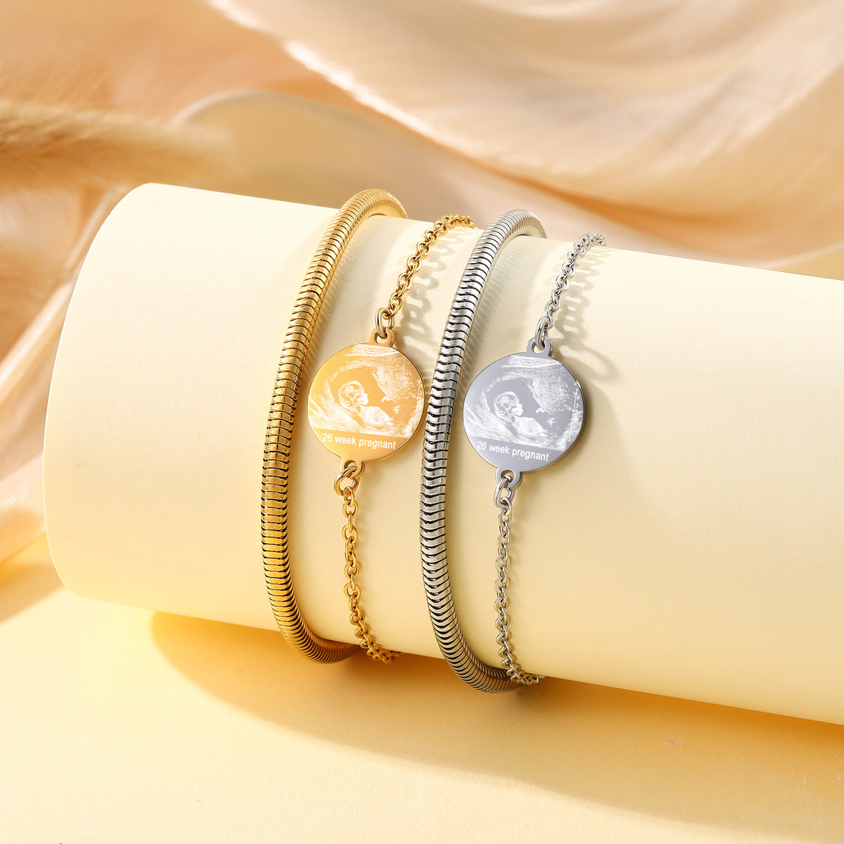 Pet Photo Engraved Disc Bracelet